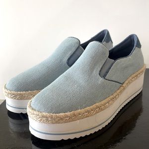 NINE WEST - Color: light blue jeans, Size:6.5